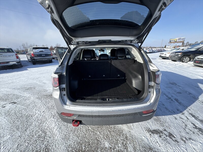 2020 Jeep Compass Trailhawk - Photo 16 - Brainerd, MN 56401