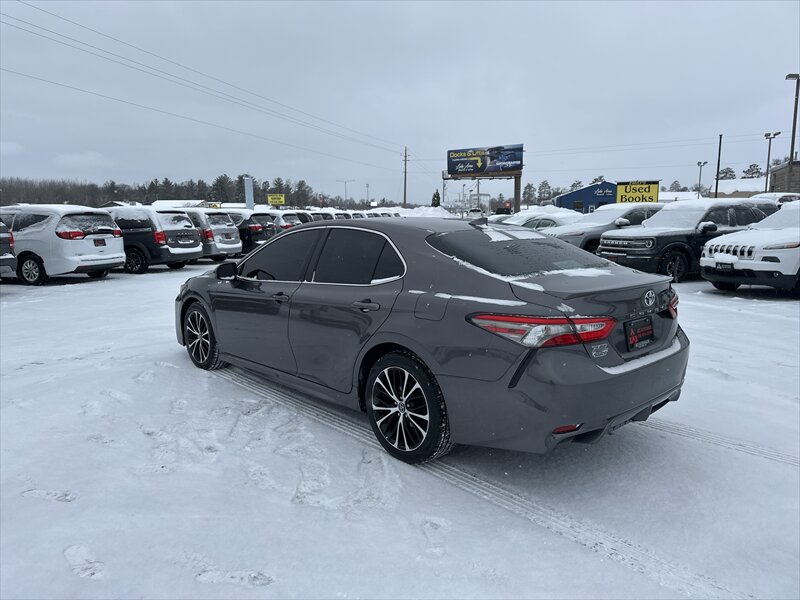 2019 Toyota Camry L - Photo 4 - Brainerd, MN 56401