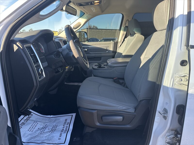 2014 RAM 1500 SLT - Photo 11 - Brainerd, MN 56401