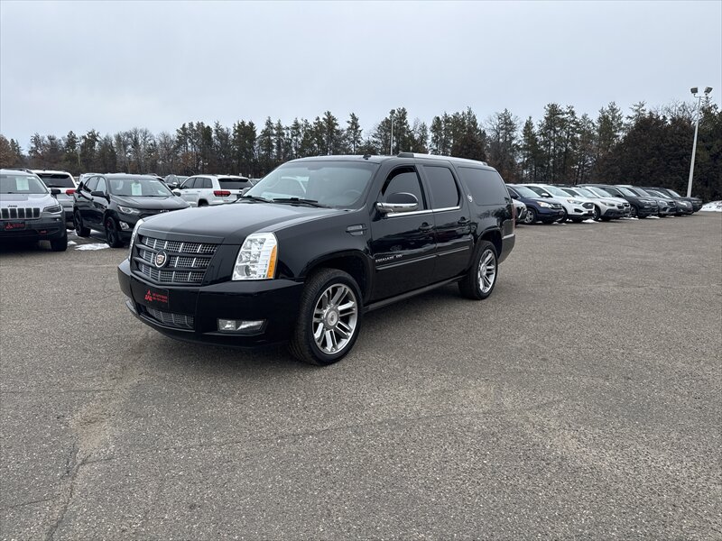 2014 Cadillac Escalade ESV Premium   - Photo 1 - Brainerd, MN 56401