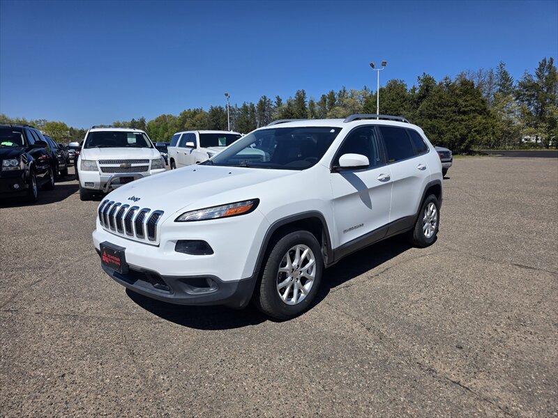 2017 Jeep Cherokee Latitude   - Photo 1 - Brainerd, MN 56401