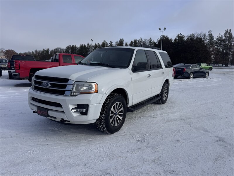 2017 Ford Expedition XLT   - Photo 1 - Brainerd, MN 56401