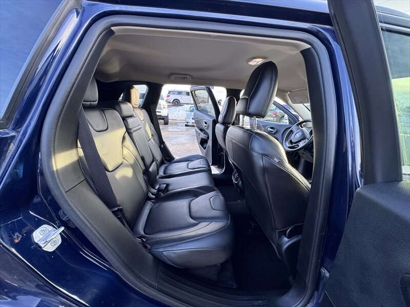 2015 Jeep Cherokee Limited - Photo 14 - Brainerd, MN 56401