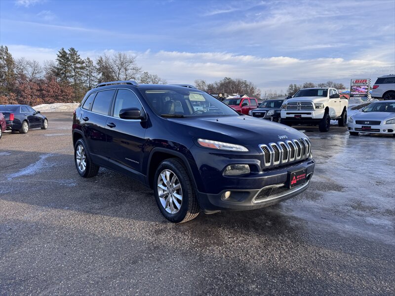 2015 Jeep Cherokee Limited - Photo 2 - Brainerd, MN 56401