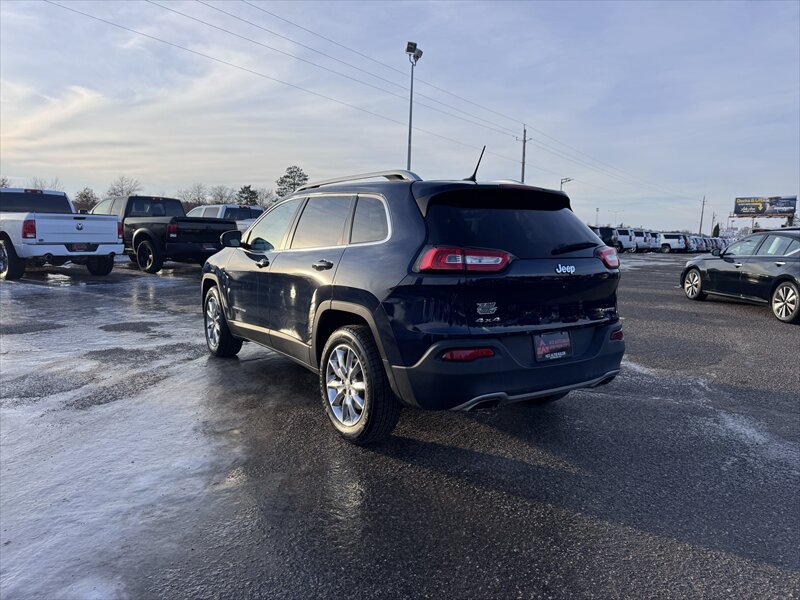 2015 Jeep Cherokee Limited - Photo 3 - Brainerd, MN 56401