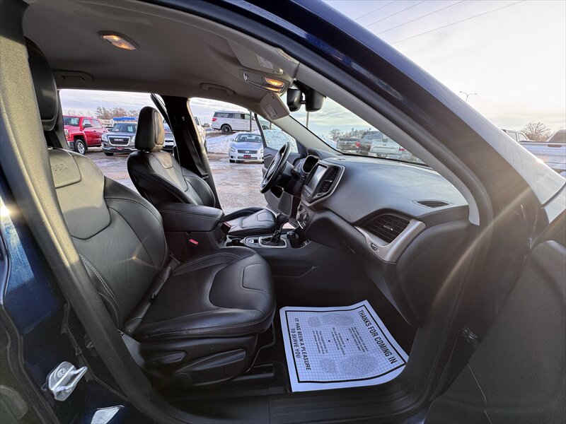 2015 Jeep Cherokee Limited - Photo 15 - Brainerd, MN 56401
