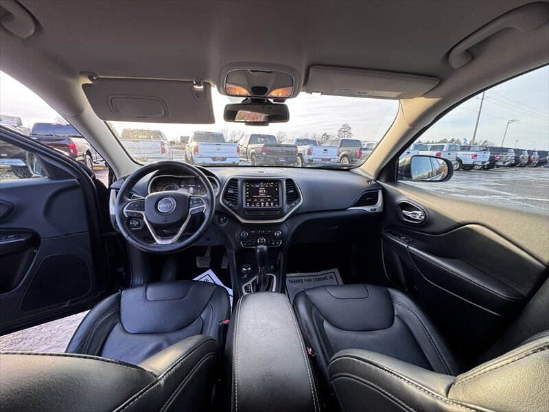 2015 Jeep Cherokee Limited - Photo 16 - Brainerd, MN 56401