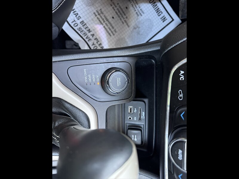 2015 Jeep Cherokee Limited - Photo 19 - Brainerd, MN 56401