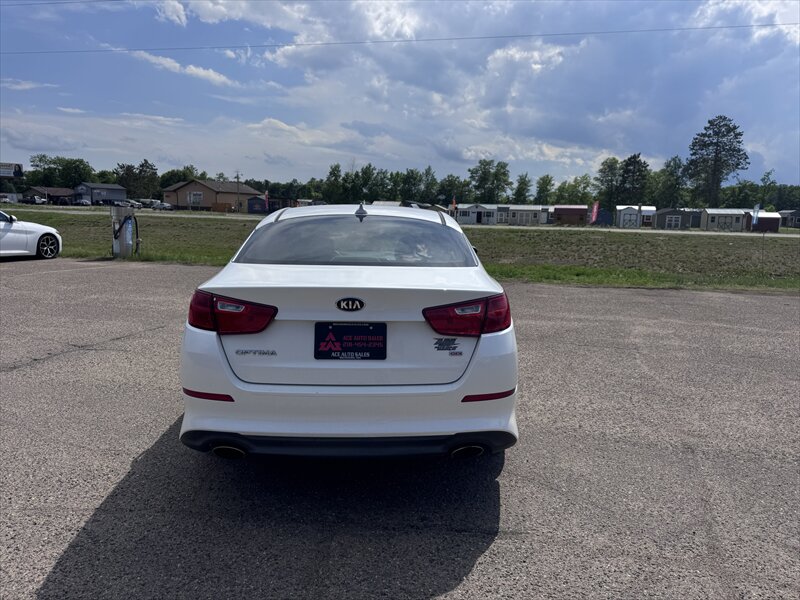 2015 Kia Optima LX - Photo 8 - Brainerd, MN 56401