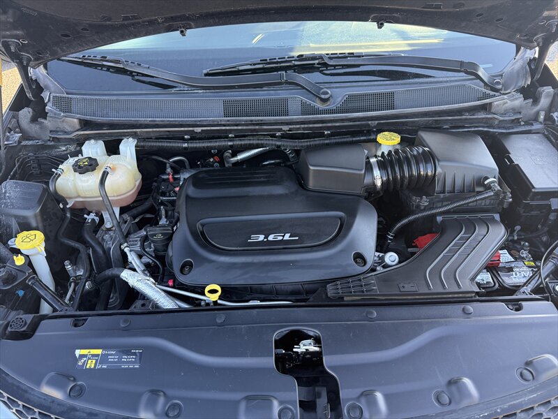 2018 Chrysler Pacifica Touring L - Photo 9 - Brainerd, MN 56401