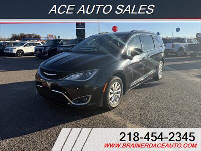 2018 Chrysler Pacifica Touring L Van