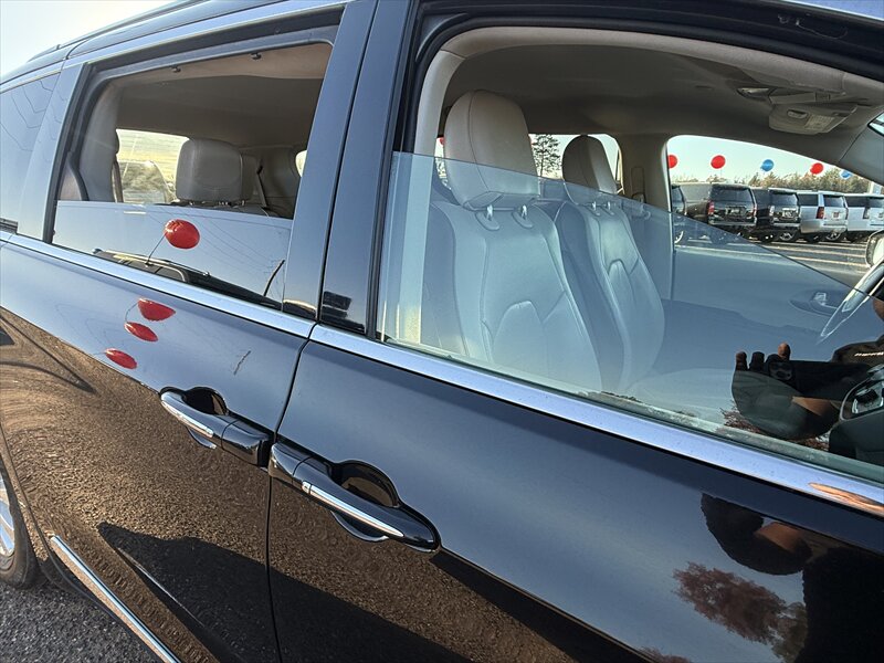 2018 Chrysler Pacifica Touring L - Photo 21 - Brainerd, MN 56401