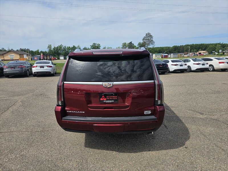 2016 Cadillac Escalade ESV Luxury - Photo 6 - Brainerd, MN 56401