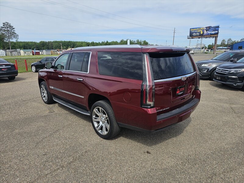 2016 Cadillac Escalade ESV Luxury - Photo 4 - Brainerd, MN 56401