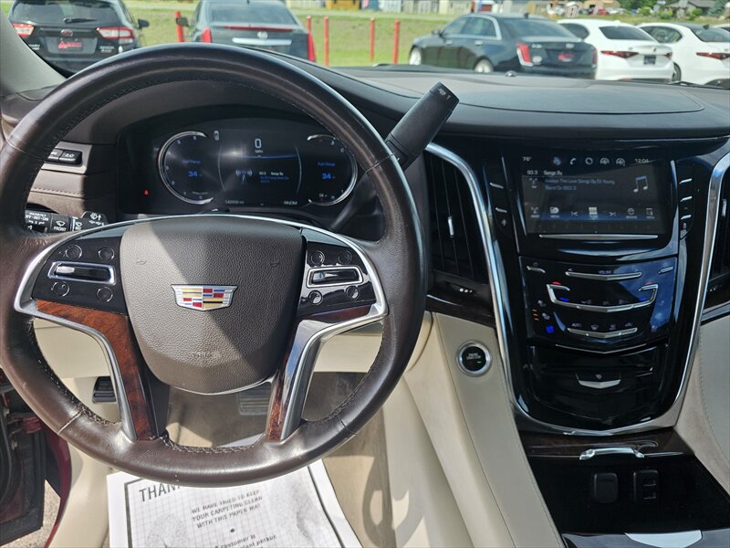 2016 Cadillac Escalade ESV Luxury - Photo 14 - Brainerd, MN 56401