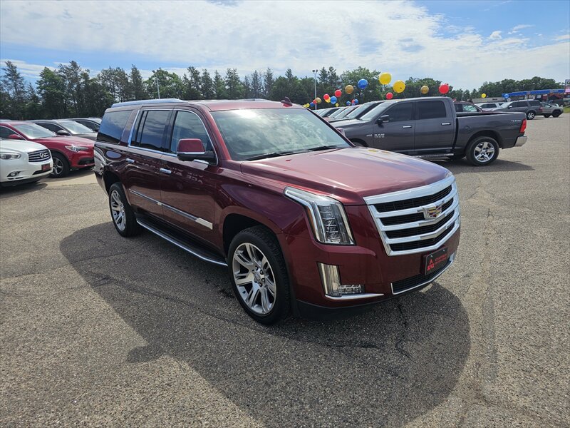 2016 Cadillac Escalade ESV Luxury - Photo 2 - Brainerd, MN 56401