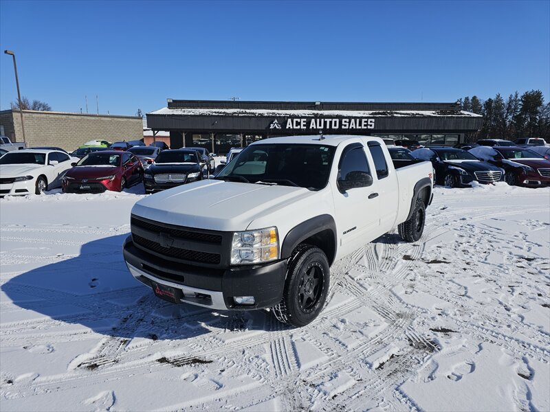 2012 Chevrolet Silverado 1500 LT   - Photo 1 - Brainerd, MN 56401