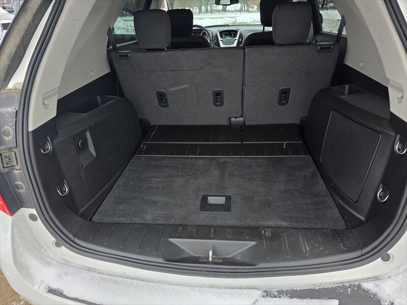 2017 Chevrolet Equinox LT - Photo 18 - Brainerd, MN 56401