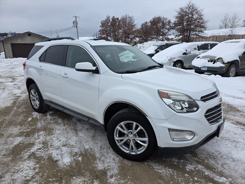2017 Chevrolet Equinox LT - Photo 2 - Brainerd, MN 56401