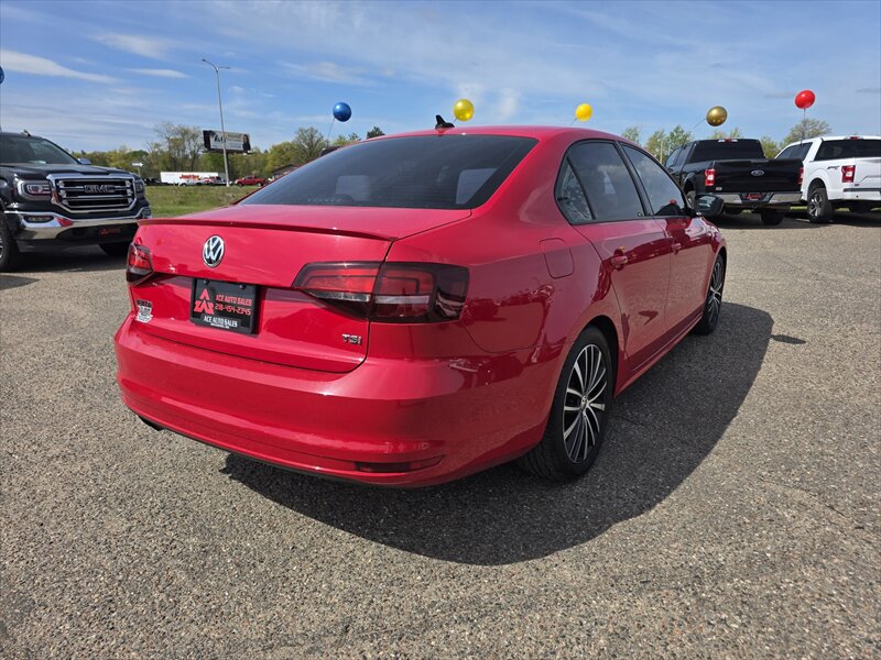 2016 Volkswagen Jetta 1.8T Sport - Photo 3 - Brainerd, MN 56401
