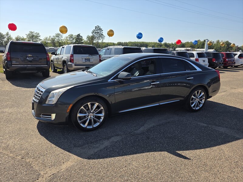 2013 Cadillac XTS Luxury Collection - Photo 1 - Brainerd, MN 56401