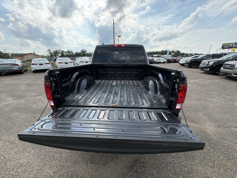 2016 RAM 1500 SLT - Photo 9 - Brainerd, MN 56401