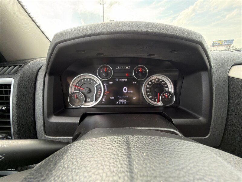 2016 RAM 1500 SLT - Photo 13 - Brainerd, MN 56401