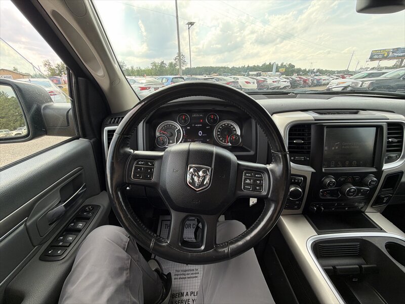 2016 RAM 1500 SLT - Photo 12 - Brainerd, MN 56401