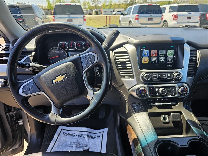 2020 Chevrolet Suburban LT - Photo 13 - Brainerd, MN 56401