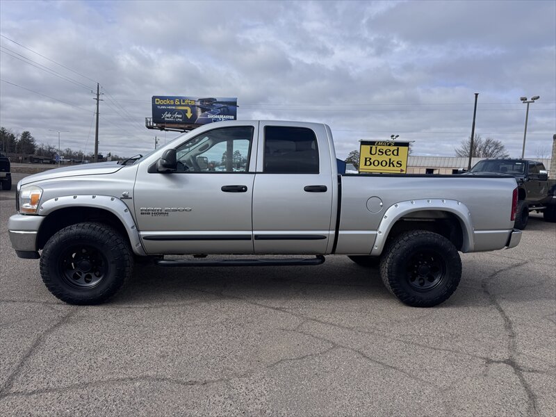 2006 Dodge Ram 2500 ST - Photo 5 - Brainerd, MN 56401