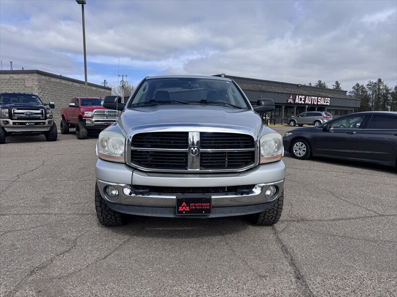 2006 Dodge Ram 2500 ST - Photo 7 - Brainerd, MN 56401