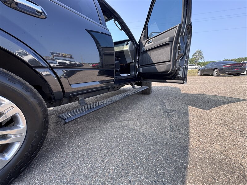 2013 Ford Expedition Limited - Photo 9 - Brainerd, MN 56401