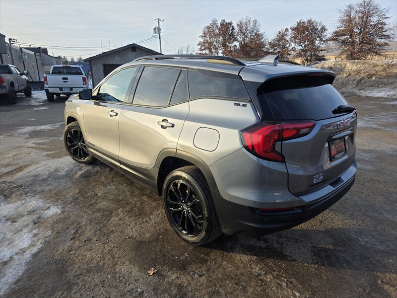2020 GMC Terrain SLE - Photo 3 - Brainerd, MN 56401