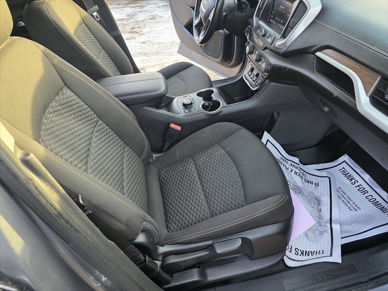 2020 GMC Terrain SLE - Photo 11 - Brainerd, MN 56401