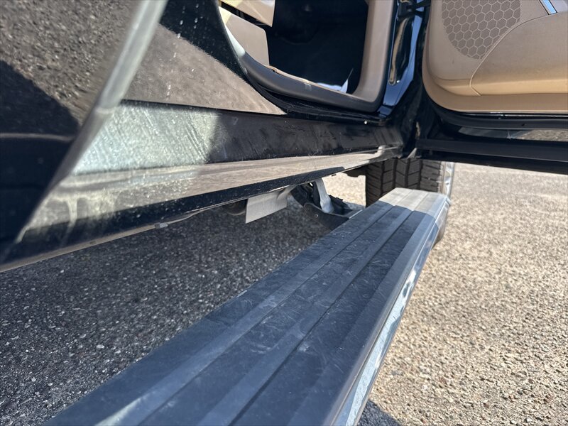 2019 Cadillac Escalade ESV Platinum   - Photo 6 - Brainerd, MN 56401