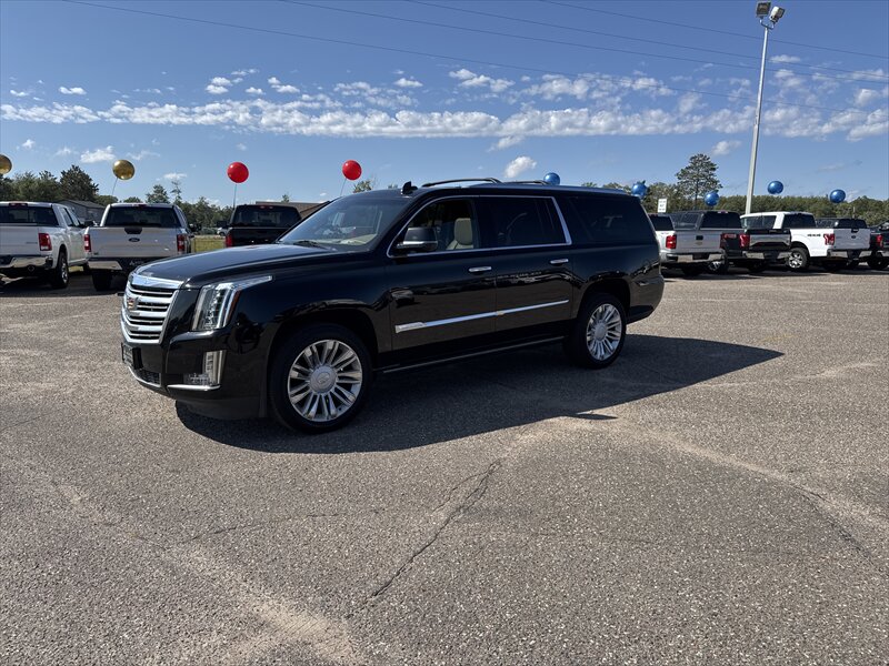2019 Cadillac Escalade ESV Platinum - Photo 1 - Brainerd, MN 56401