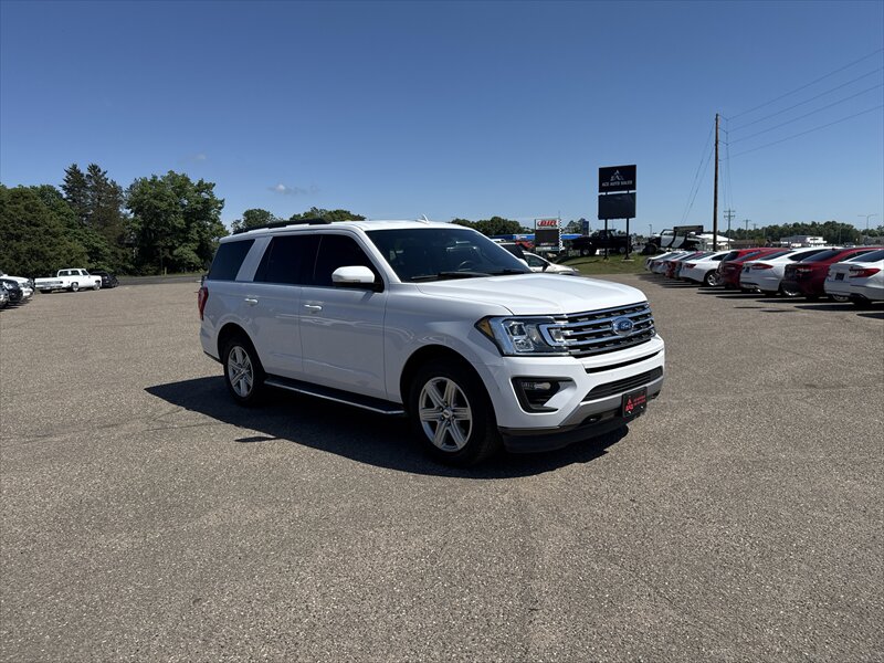 2019 Ford Expedition XLT - Photo 2 - Brainerd, MN 56401