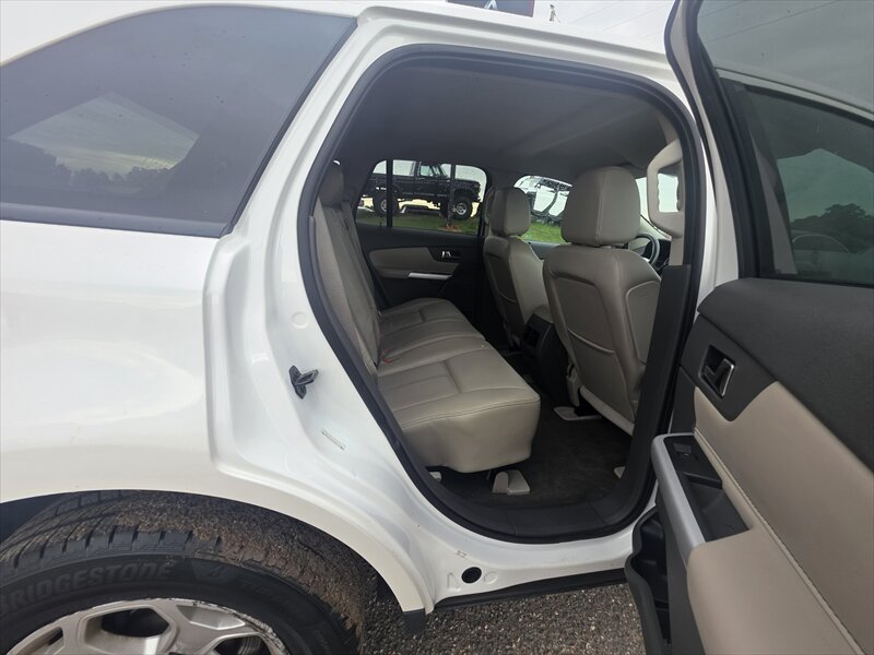 2013 Ford Edge SEL - Photo 8 - Brainerd, MN 56401