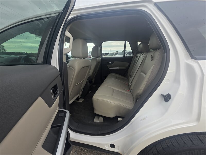 2013 Ford Edge SEL - Photo 9 - Brainerd, MN 56401