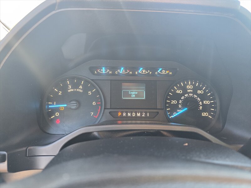 2015 Ford F-150 XL - Photo 11 - Brainerd, MN 56401