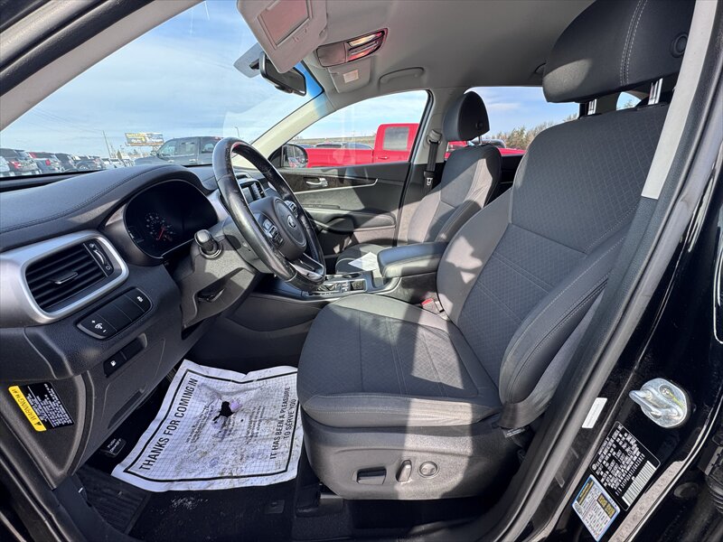 2018 Kia Sorento LX - Photo 11 - Brainerd, MN 56401