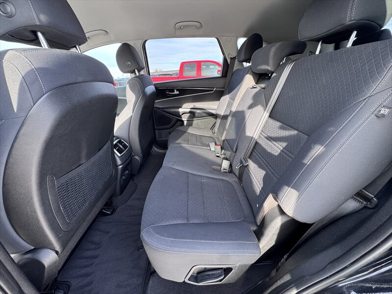 2018 Kia Sorento LX - Photo 18 - Brainerd, MN 56401