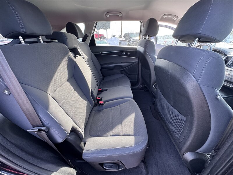 2018 Kia Sorento LX - Photo 17 - Brainerd, MN 56401
