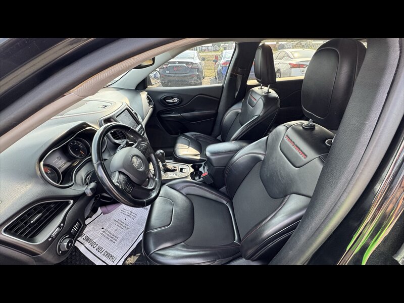 2020 Jeep Cherokee Trailhawk - Photo 12 - Brainerd, MN 56401