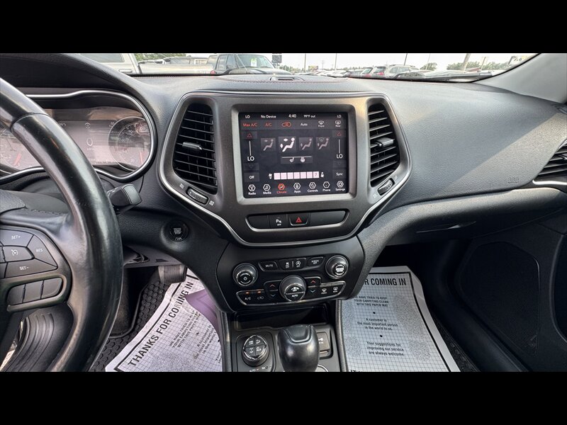 2020 Jeep Cherokee Trailhawk - Photo 18 - Brainerd, MN 56401