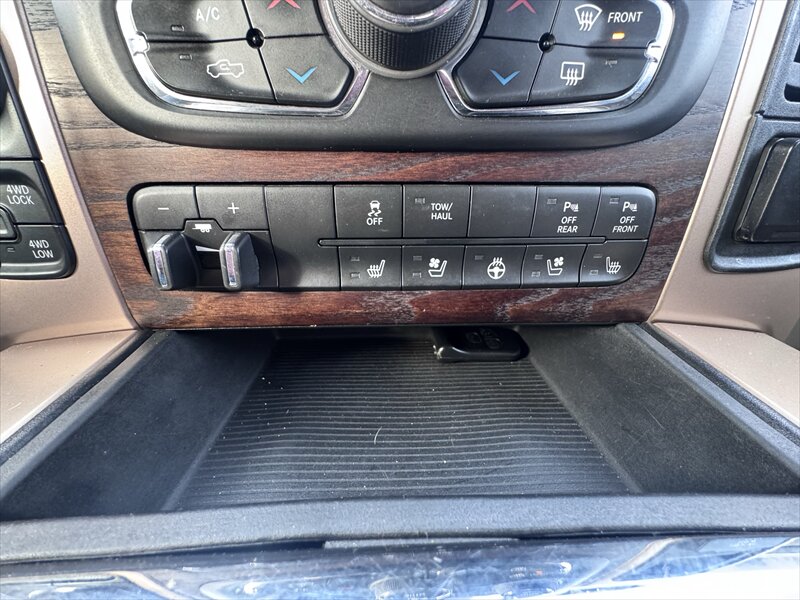 2014 RAM 1500 Laramie Longhorn - Photo 18 - Brainerd, MN 56401