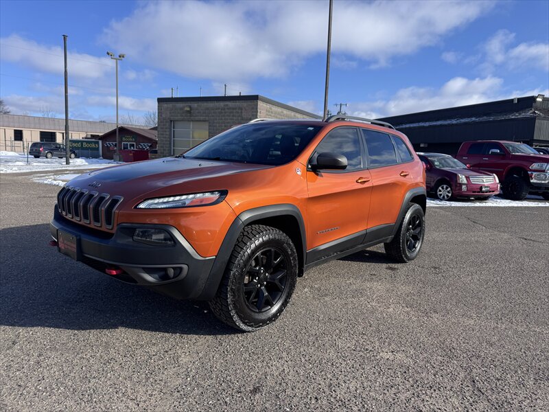 2014 Jeep Cherokee Trailhawk   - Photo 1 - Brainerd, MN 56401