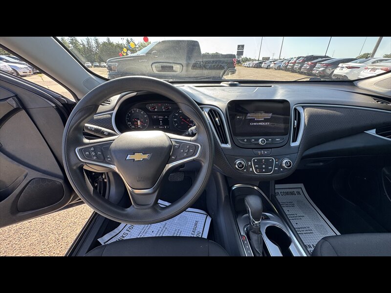 2024 Chevrolet Malibu LT - Photo 16 - Brainerd, MN 56401