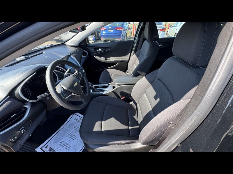 2024 Chevrolet Malibu LT - Photo 11 - Brainerd, MN 56401