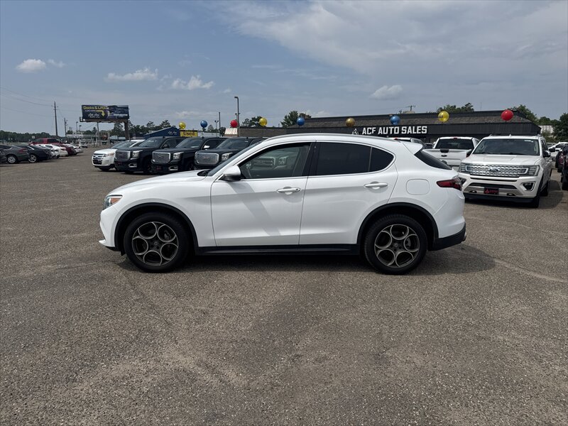 2019 Alfa Romeo Stelvio - Photo 6 - Brainerd, MN 56401